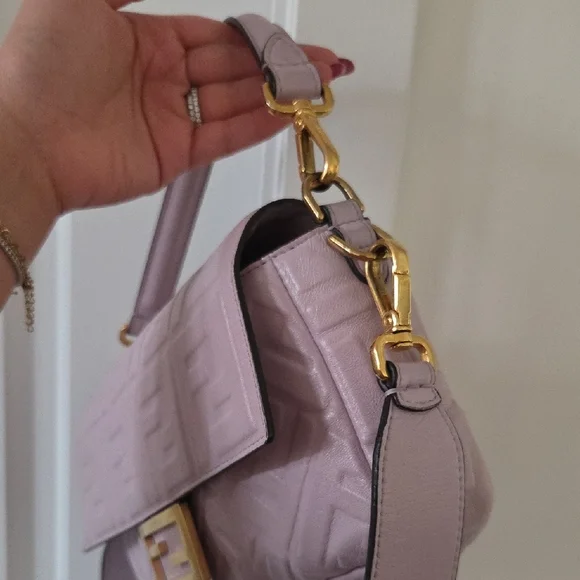 Fendi Lavender Baguette Shoulder Bag - Picture 4 of 14